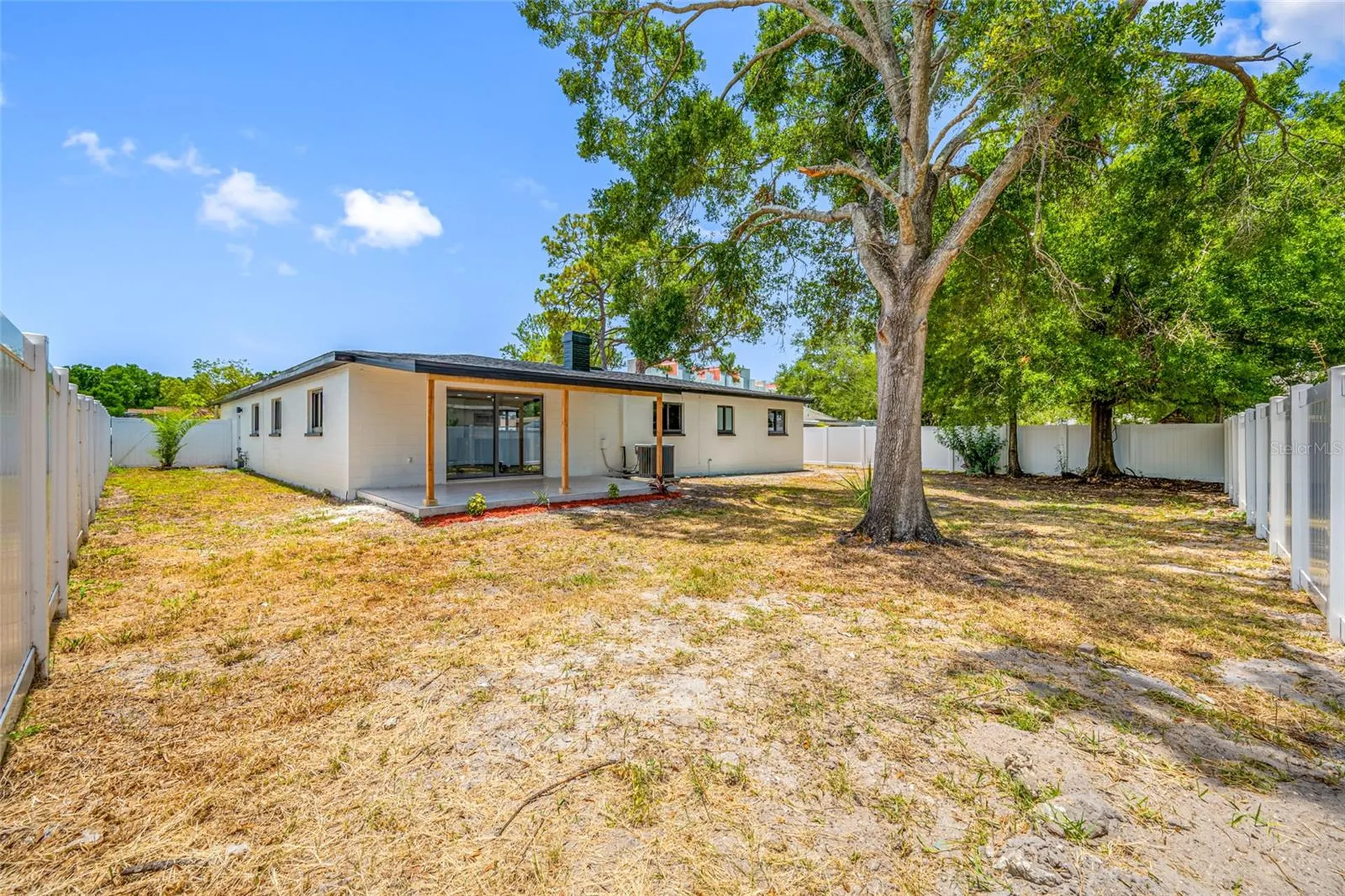 4707 W Paul Avenue Tampa FL 33611