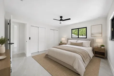 4707 W Paul Avenue Tampa FL 33611