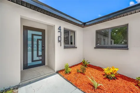 4707 W Paul Avenue Tampa FL 33611