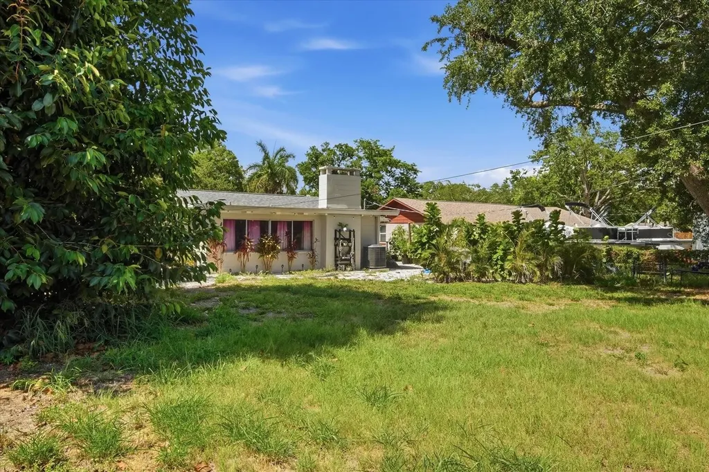 3307 3rd Avenue W Bradenton FL 34205
