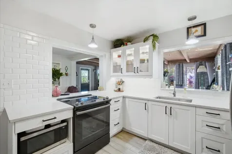 3307 3rd Avenue W Bradenton FL 34205
