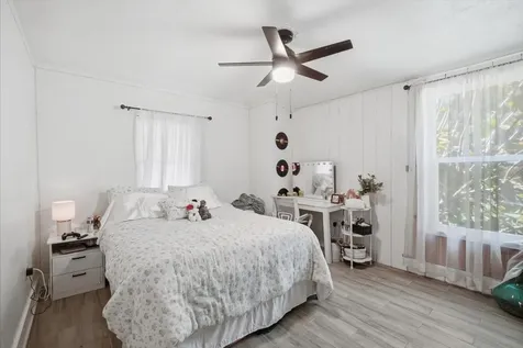 3307 3rd Avenue W Bradenton FL 34205