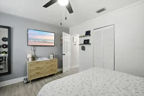 3307 3rd Avenue W Bradenton FL 34205