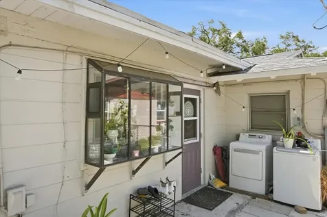 3307 3rd Avenue W Bradenton FL 34205