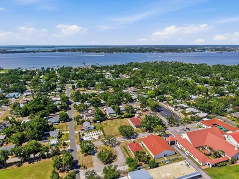 3307 3rd Avenue W Bradenton FL 34205