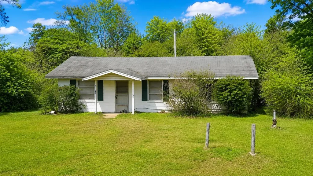 9701 Highway 97 Century FL 32535