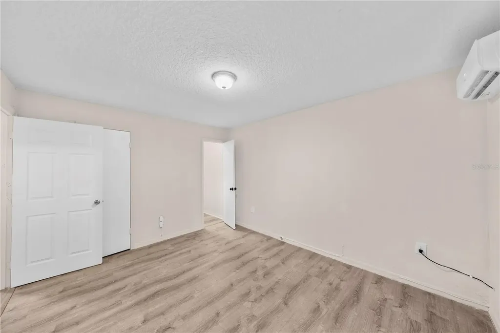 516 Pitt Street Wildwood FL 34785