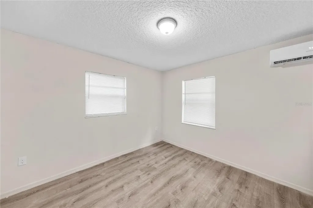 516 Pitt Street Wildwood FL 34785