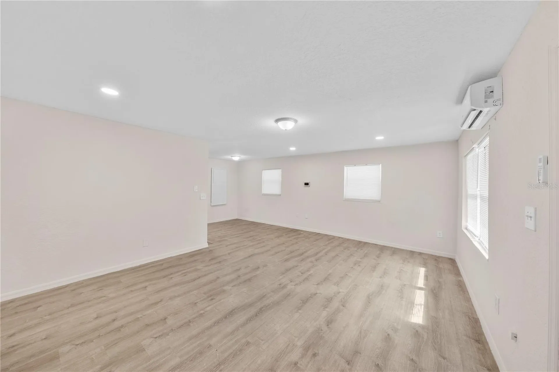 516 Pitt Street Wildwood FL 34785