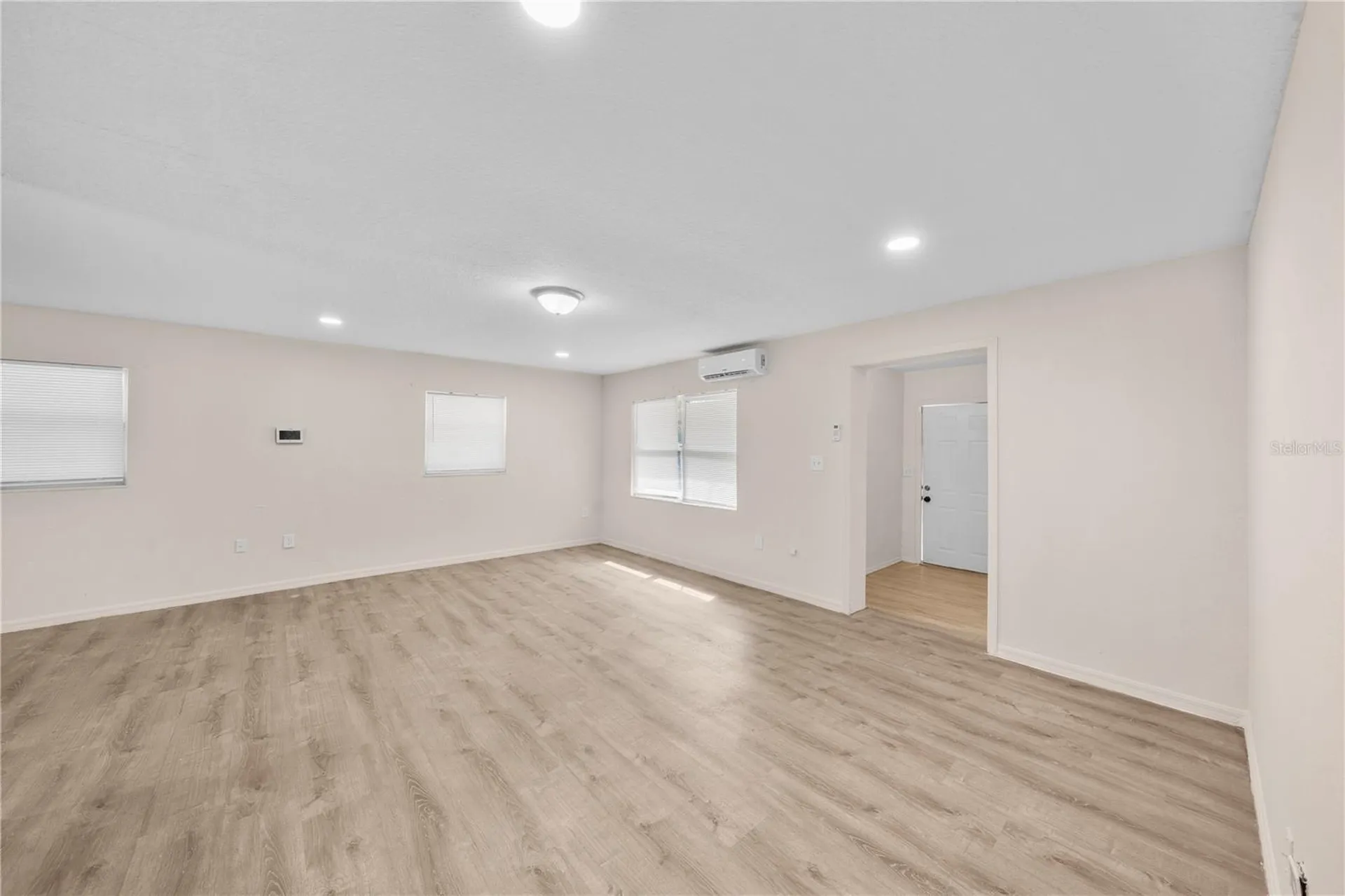 516 Pitt Street Wildwood FL 34785