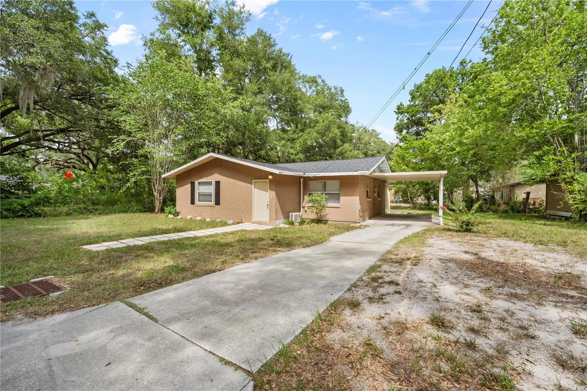 516 Pitt Street Wildwood FL 34785