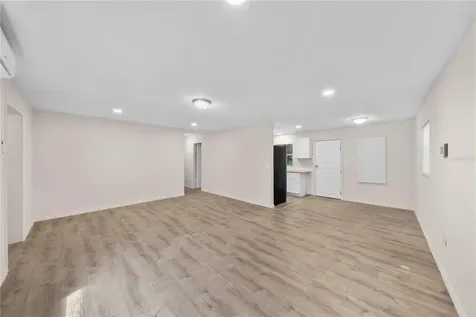 516 Pitt Street Wildwood FL 34785