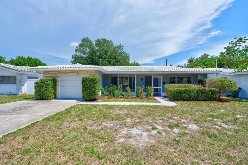 2159 Greenbriar Boulevard Clearwater FL 33763
