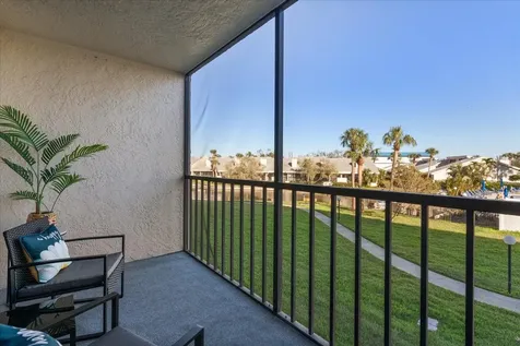 1324 Pasadena Avenue S South Pasadena FL 33707