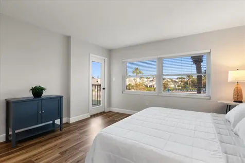 1324 Pasadena Avenue S South Pasadena FL 33707
