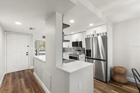 1324 Pasadena Avenue S South Pasadena FL 33707