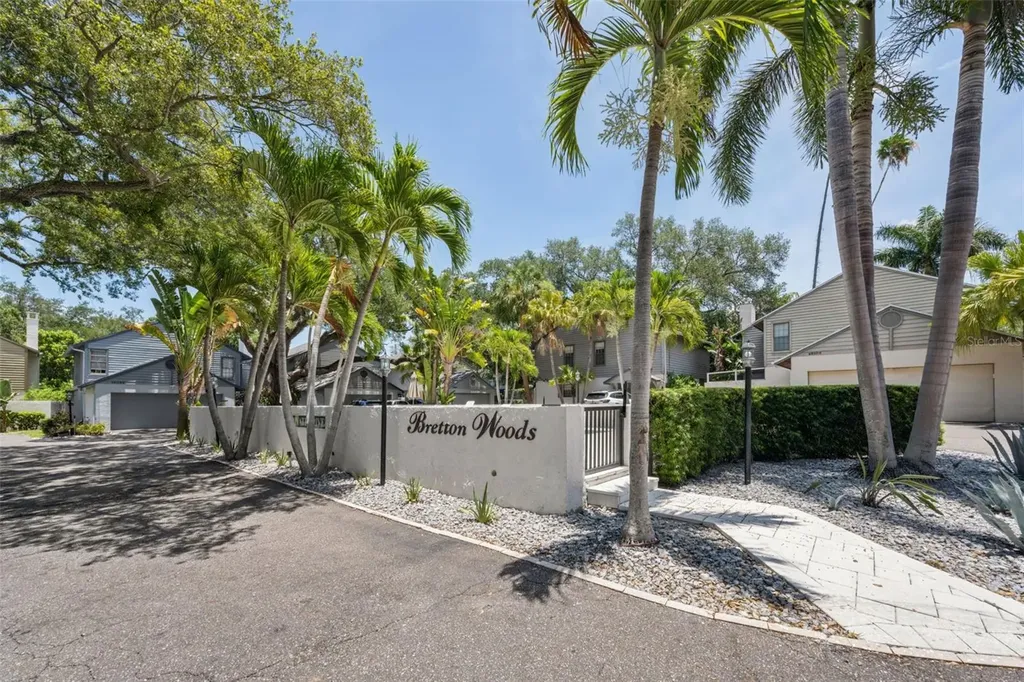 4510 W Fig Street Tampa FL 33609