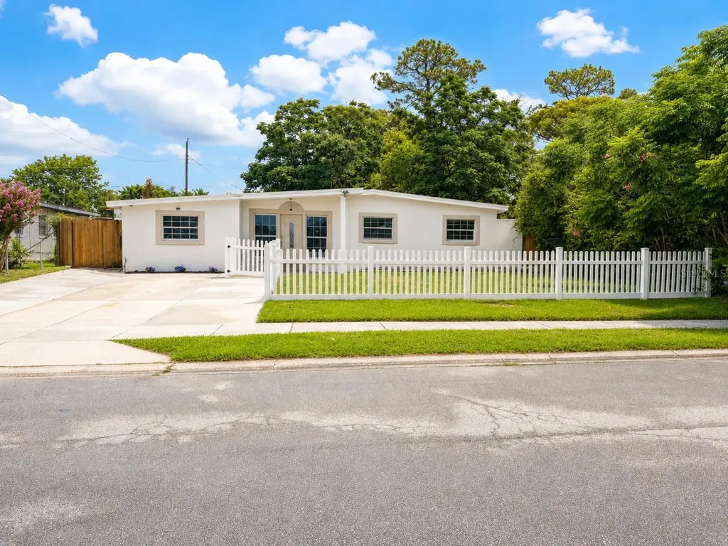 468 Clemson Drive Altamonte Springs FL 32714