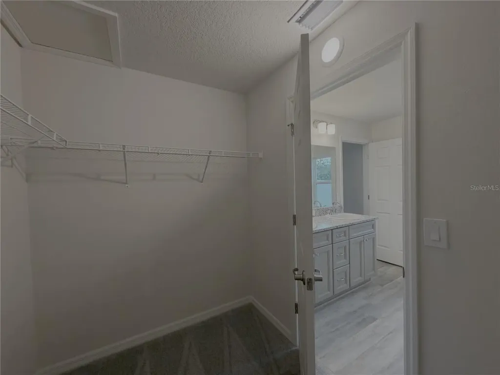678 W Walkertown Drive Dunnellon FL 34434