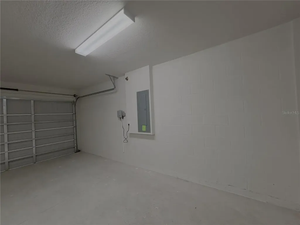 678 W Walkertown Drive Dunnellon FL 34434