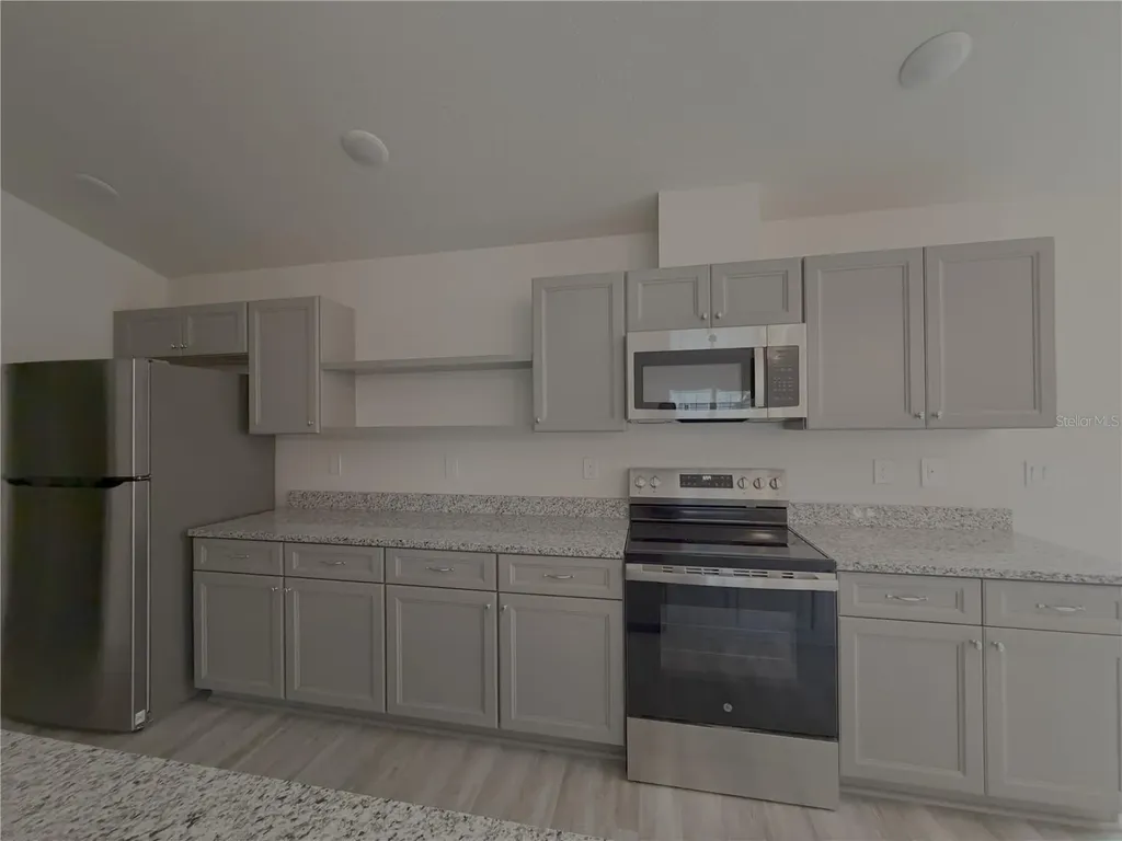678 W Walkertown Drive Dunnellon FL 34434