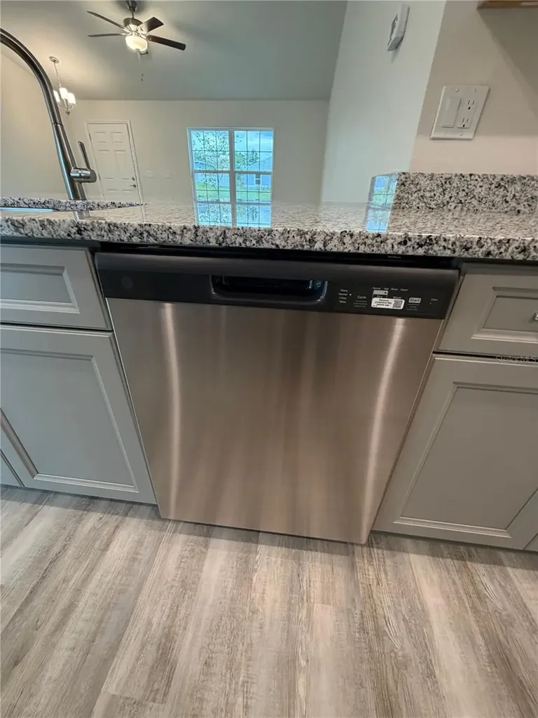 678 W Walkertown Drive Dunnellon FL 34434