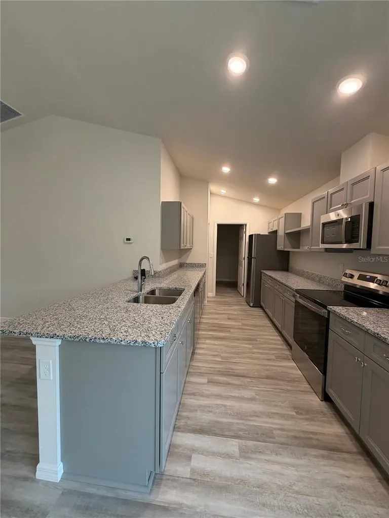 678 W Walkertown Drive Dunnellon FL 34434
