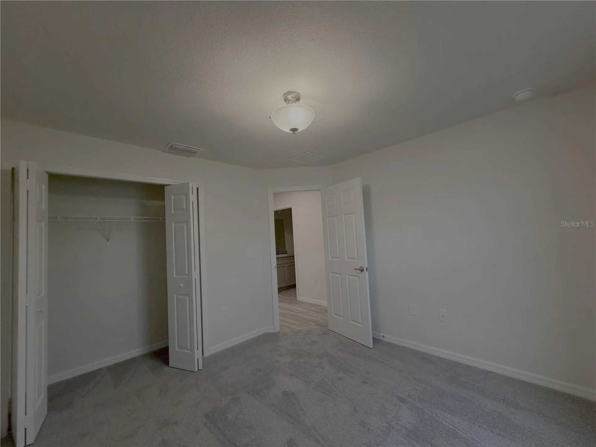 678 W Walkertown Drive Dunnellon FL 34434