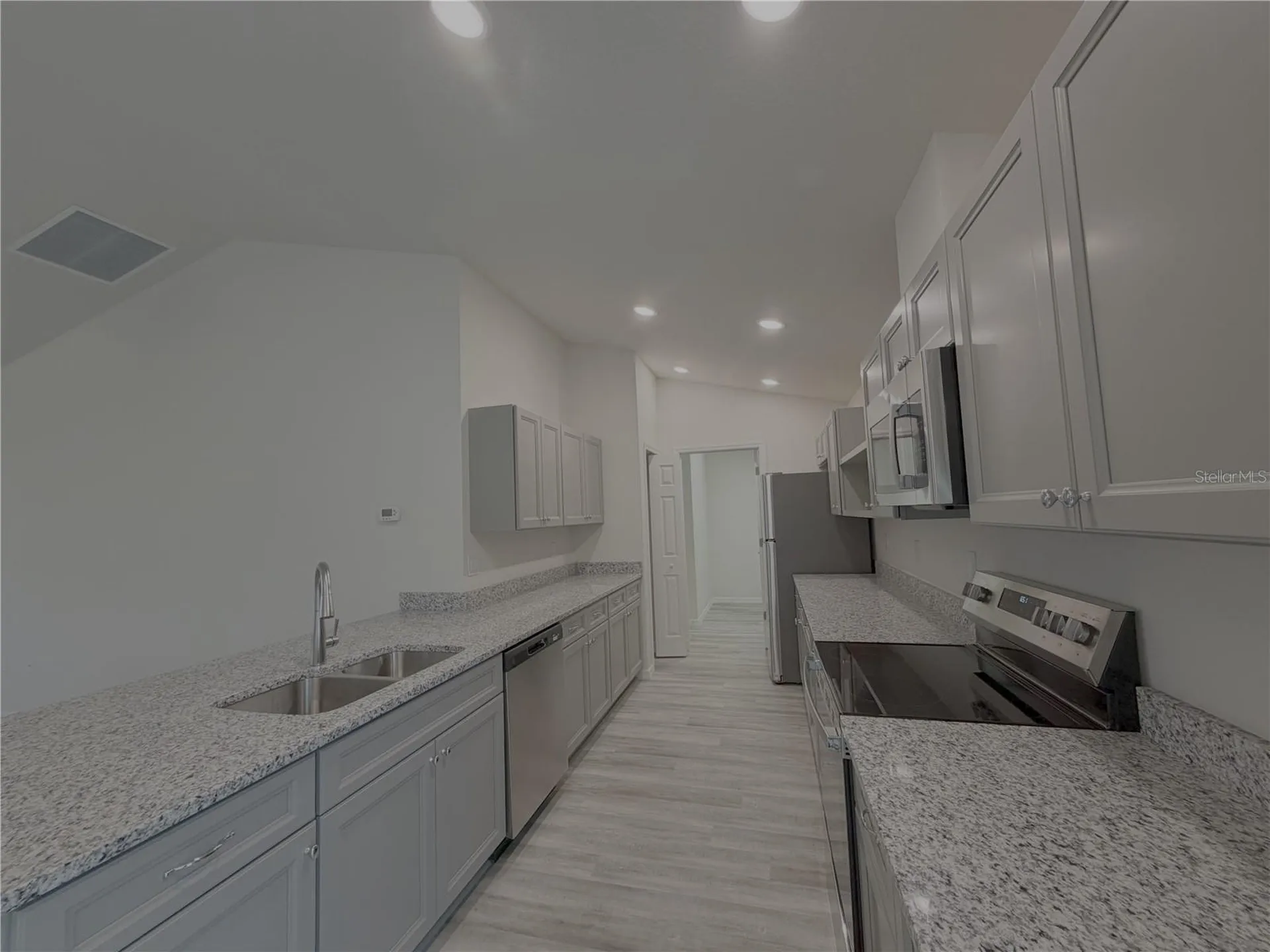 678 W Walkertown Drive Dunnellon FL 34434