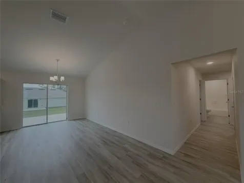 678 W Walkertown Drive Dunnellon FL 34434