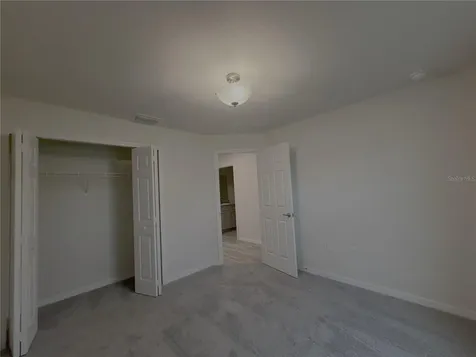678 W Walkertown Drive Dunnellon FL 34434