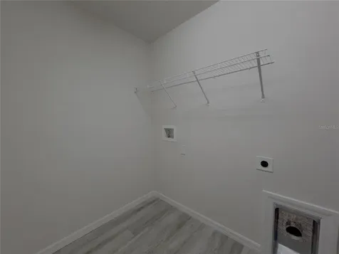 678 W Walkertown Drive Dunnellon FL 34434