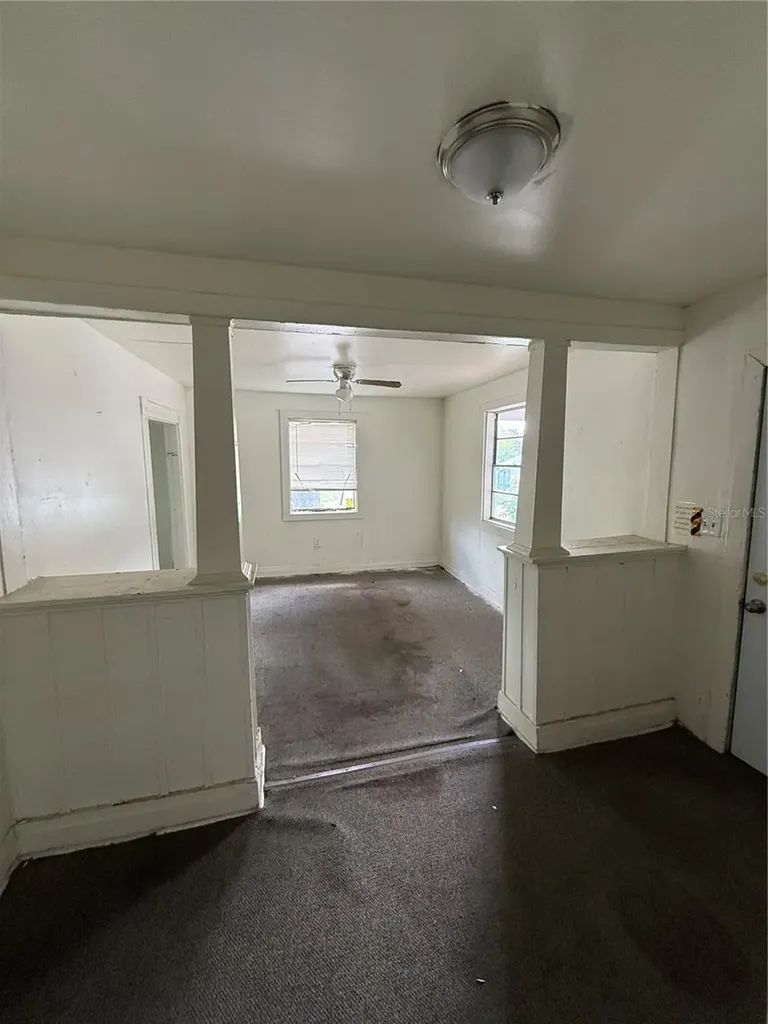 2712 E Columbus Drive Tampa FL 33605