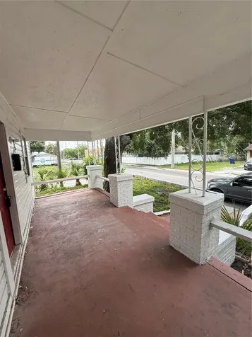2712 E Columbus Drive Tampa FL 33605