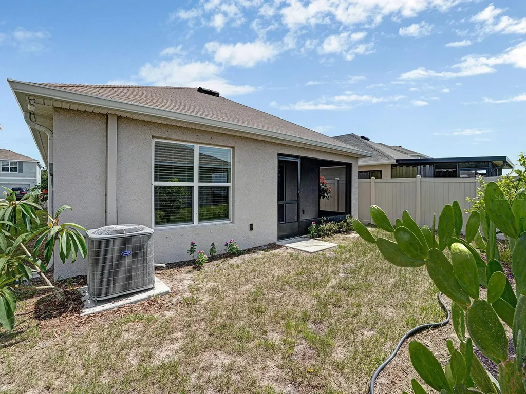 5586 Logan Cave Avenue Wimauma FL 33598
