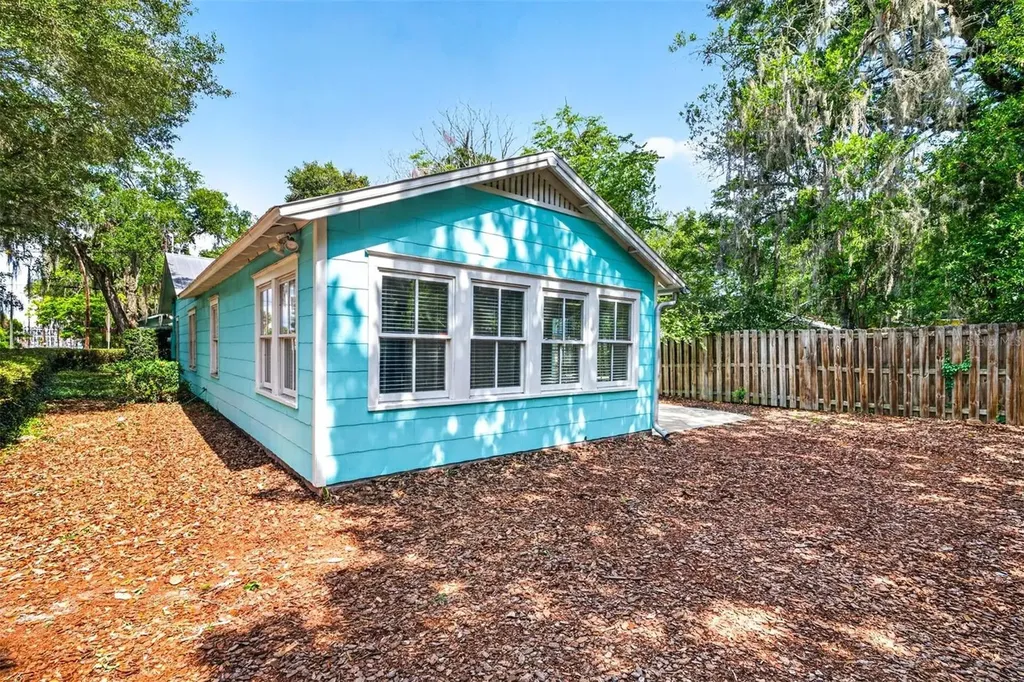 433 SE 7th Street Gainesville FL 32601