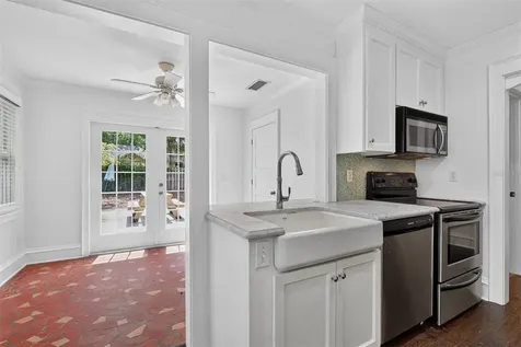 433 SE 7th Street Gainesville FL 32601