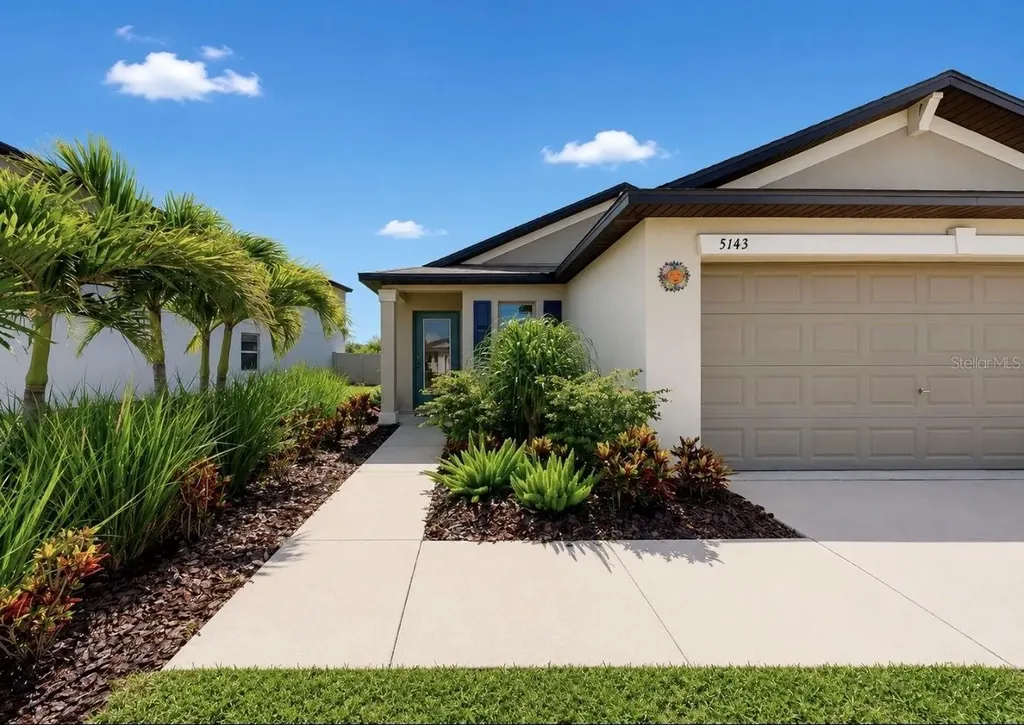 5143 White Chicory Drive Apollo Beach FL 33572