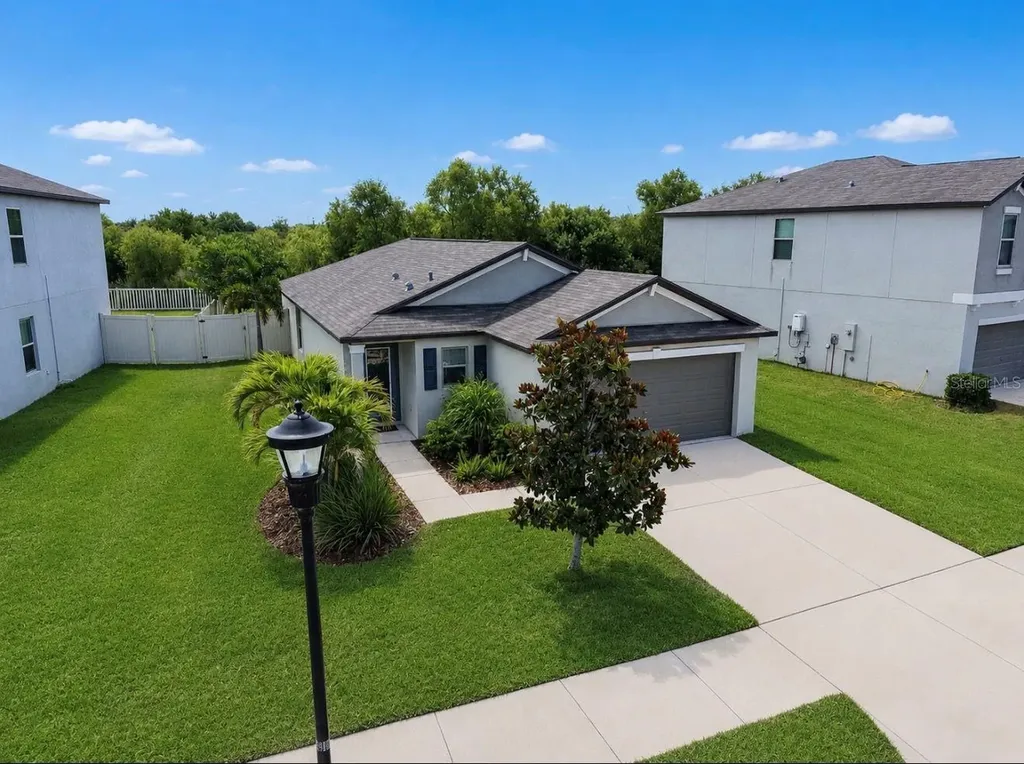 5143 White Chicory Drive Apollo Beach FL 33572