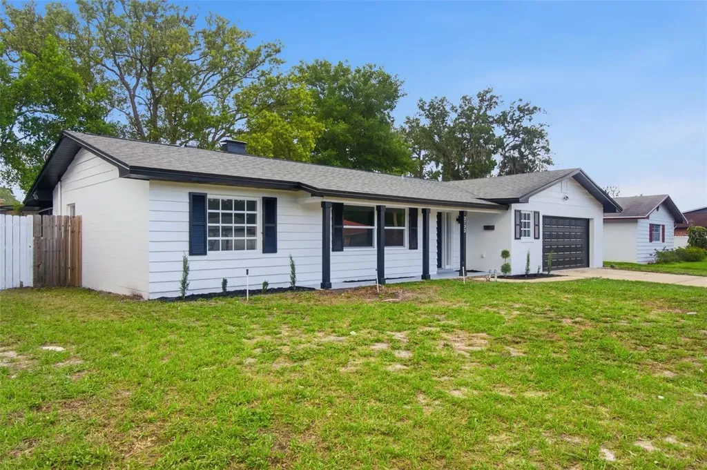 2733 Castle Oak Avenue Orlando FL 32808