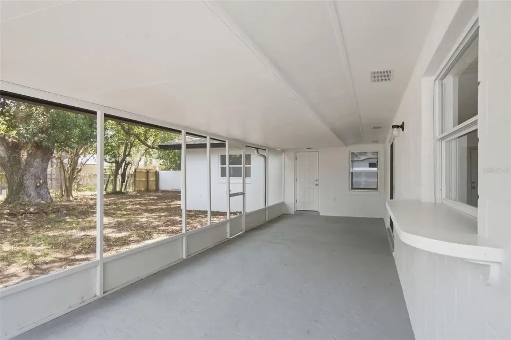 2733 Castle Oak Avenue Orlando FL 32808