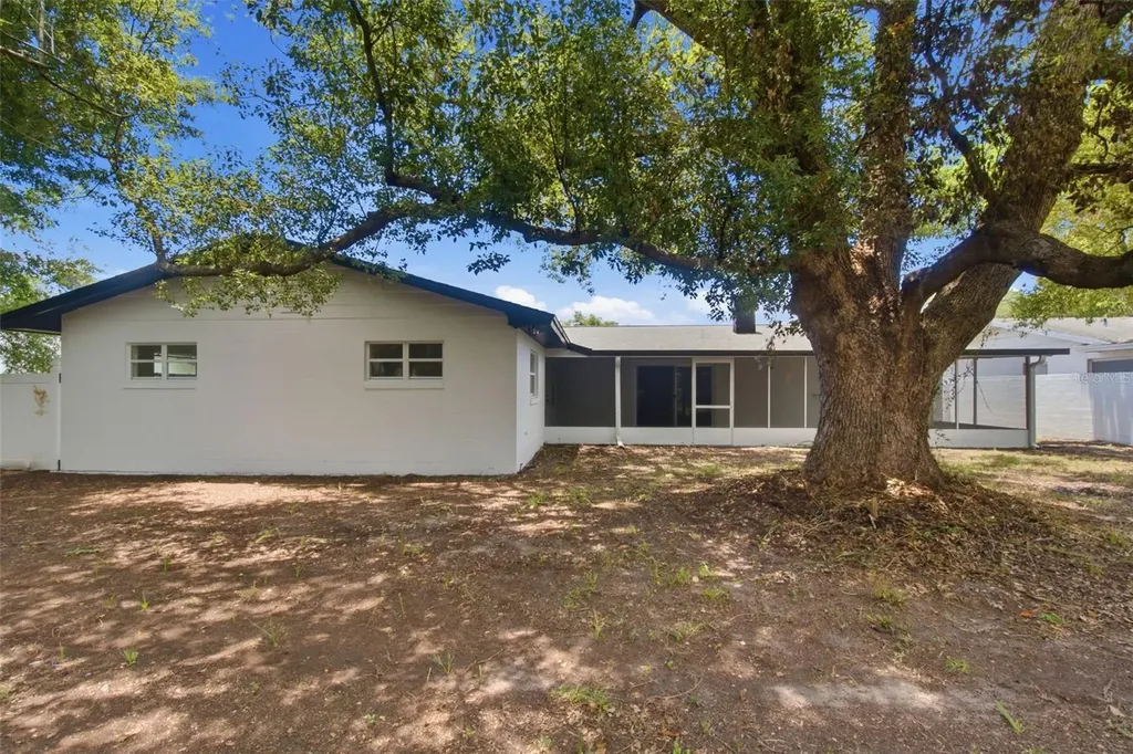2733 Castle Oak Avenue Orlando FL 32808