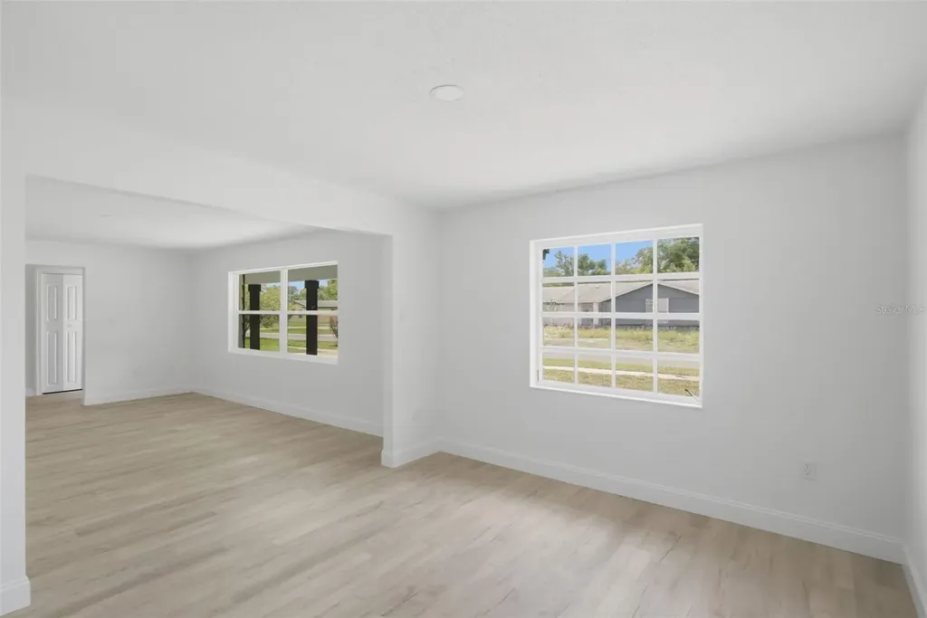 2733 Castle Oak Avenue Orlando FL 32808