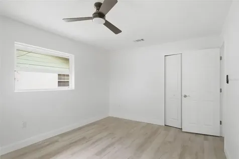2733 Castle Oak Avenue Orlando FL 32808