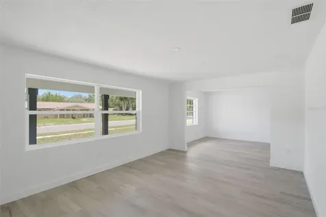 2733 Castle Oak Avenue Orlando FL 32808