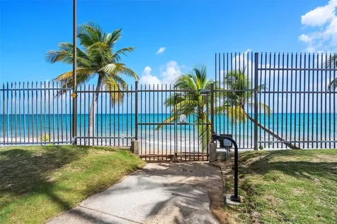 2305 Laurel San Juan PR 00913