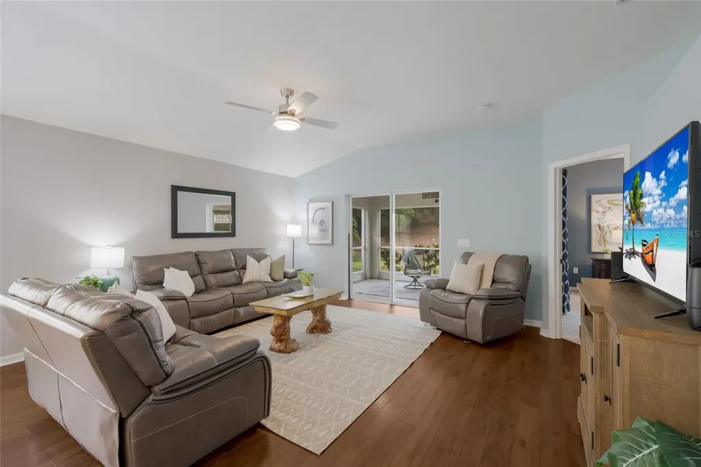 6110 Blue Runner Court Bradenton FL 34202