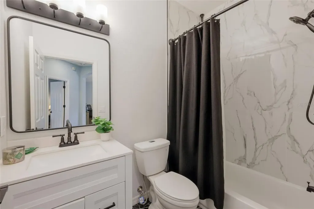 6110 Blue Runner Court Bradenton FL 34202