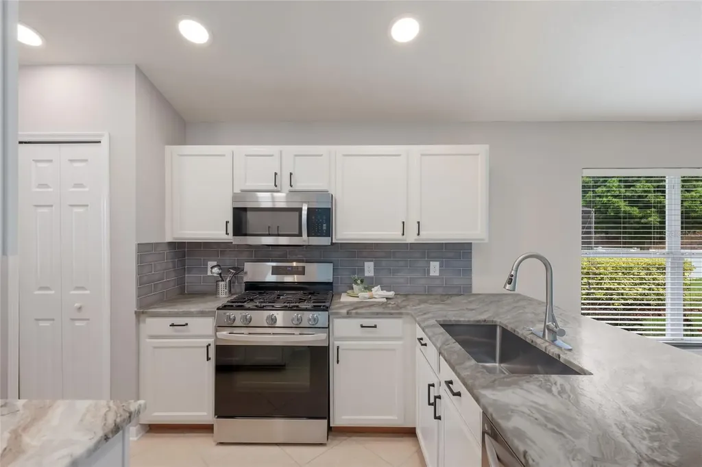 6110 Blue Runner Court Bradenton FL 34202
