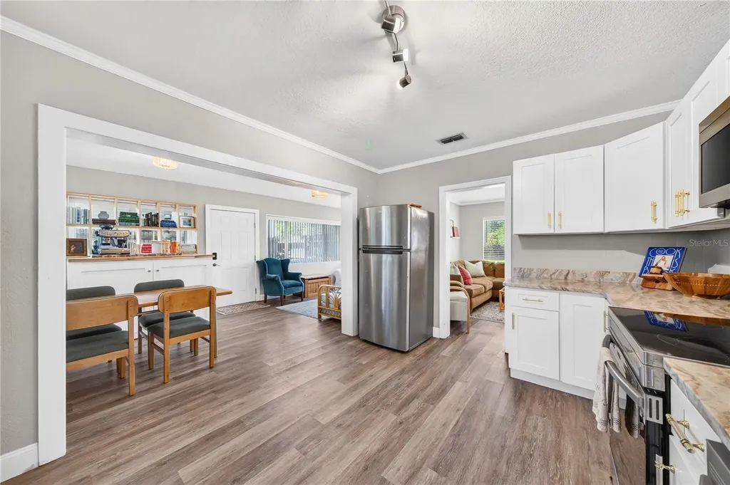 915 Dowd Avenue Orlando FL 32804